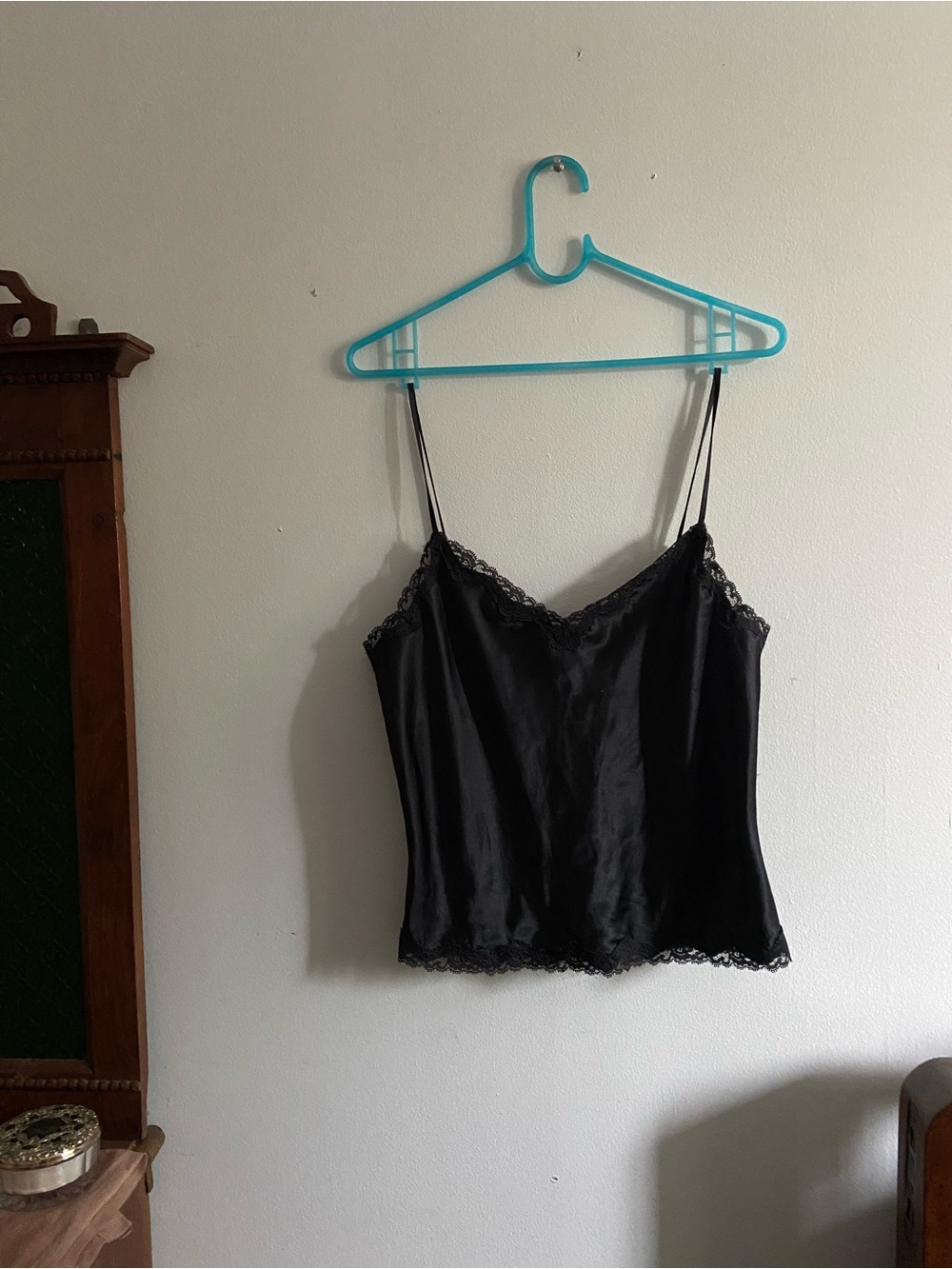 Victoria’s Secret Satin Cami Tank Top M